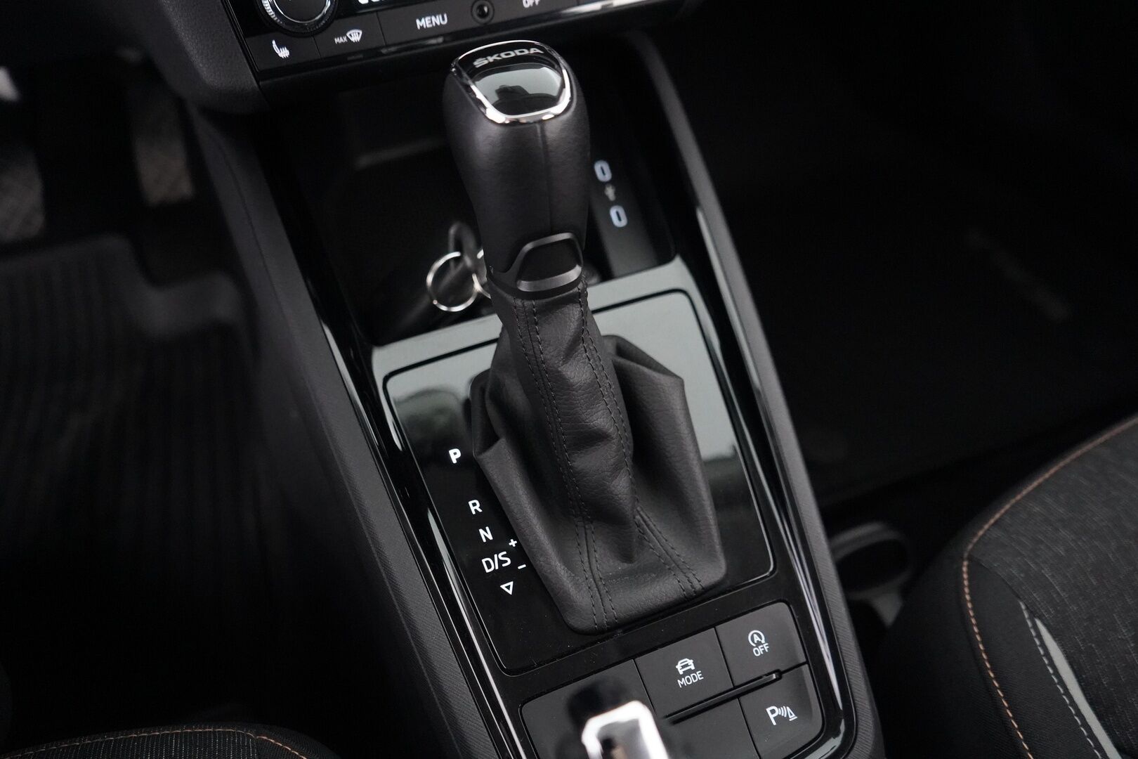 Skoda Scala 2020 1.0 TSI 115 Style DSG Autom. - Kamera | Acc | Digimittaristo | Lohko | Keyless | BT | Suomi-auto | Kahdet renkaat