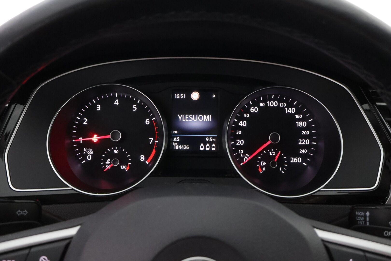 Volkswagen Passat 2020 Variant Style 1,5 TSI EVO 110 kW DSG-automaatti * Suomiauto / Webasto / Adapt.Vakkari / LED / ergoComfort / 2-Omisteinen! - Jakopää juuri tehty / 2x Hyvät renkaat aluvantein / Juuri tullut Tampereelle!