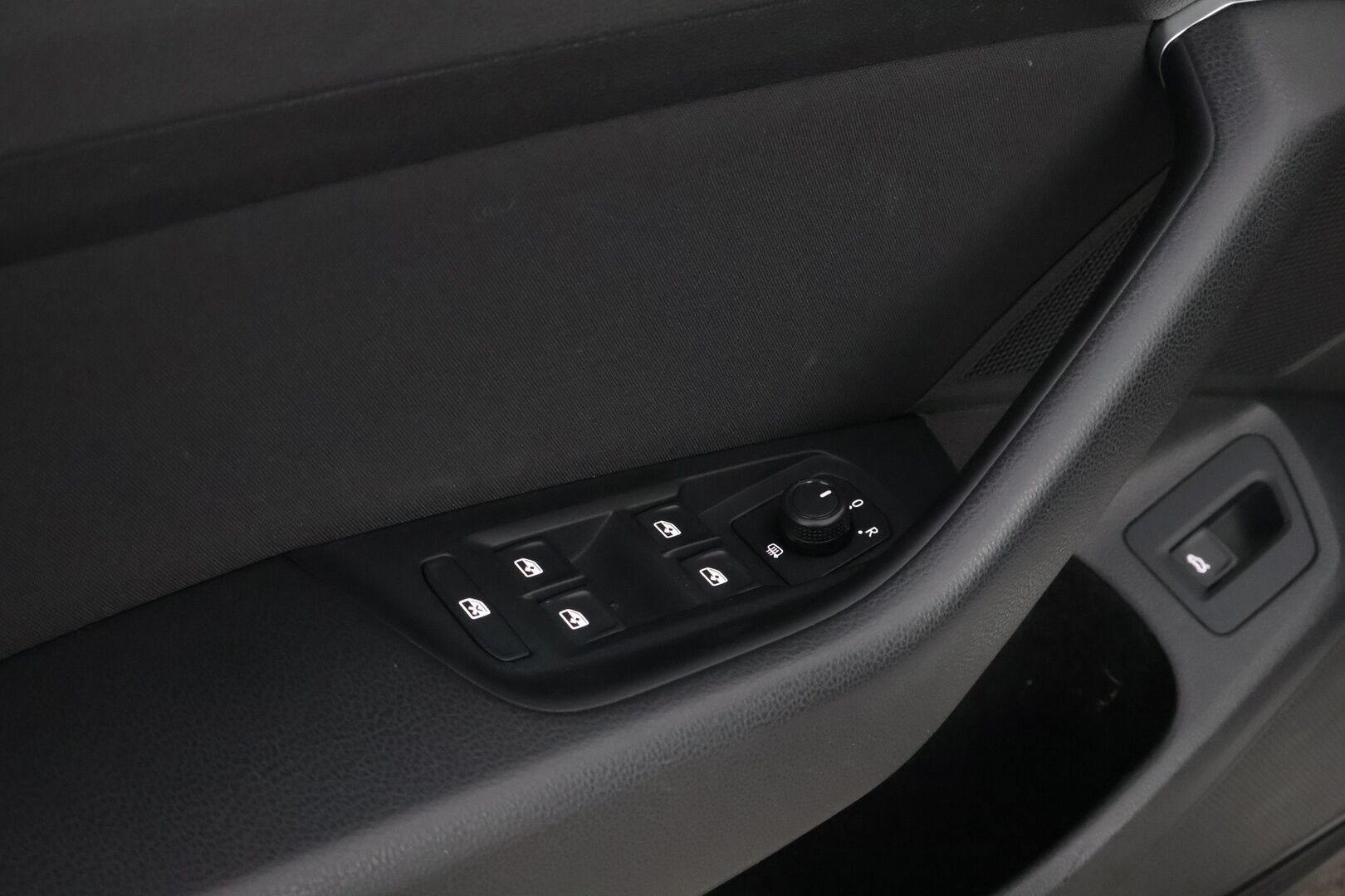 Volkswagen Passat 2020 Variant Style 1,5 TSI EVO 110 kW DSG-automaatti * Suomiauto / Webasto / Adapt.Vakkari / LED / ergoComfort / 2-Omisteinen! - Jakopää juuri tehty / 2x Hyvät renkaat aluvantein / Juuri tullut Tampereelle!