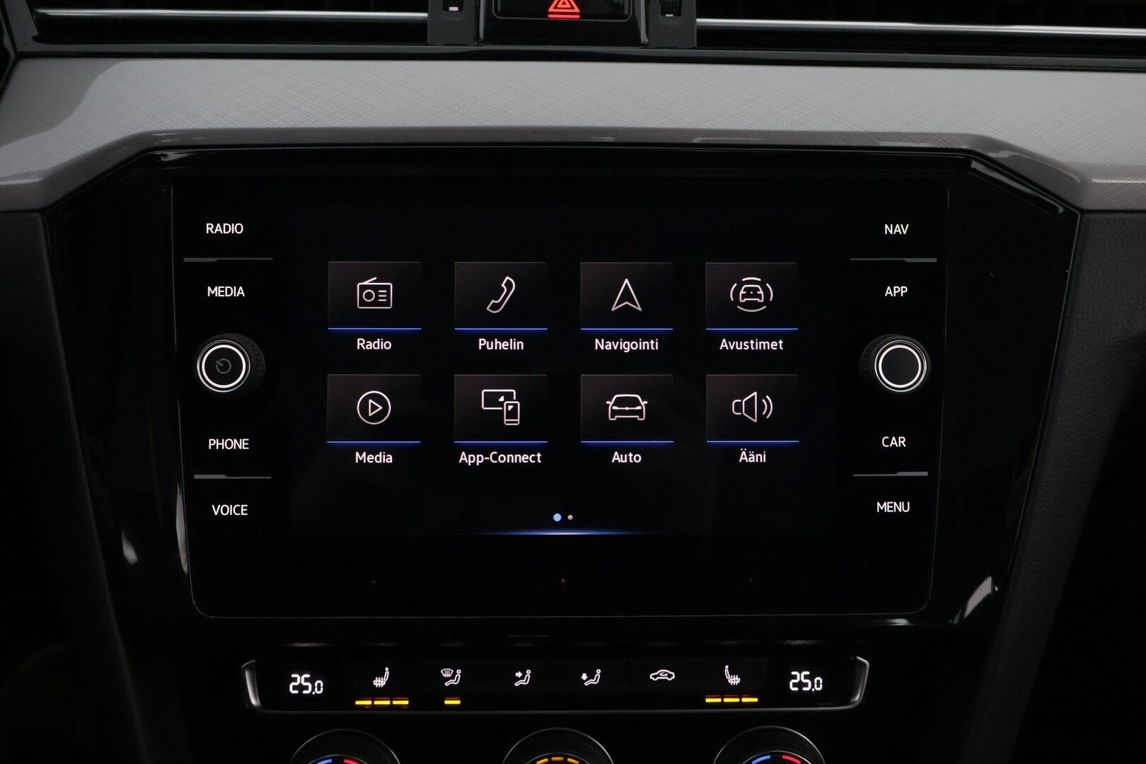 Volkswagen Passat 2020 Variant Style 1,5 TSI EVO 110 kW DSG-automaatti * Suomiauto / Webasto / Adapt.Vakkari / LED / ergoComfort / 2-Omisteinen! - Jakopää juuri tehty / 2x Hyvät renkaat aluvantein / Juuri tullut Tampereelle!