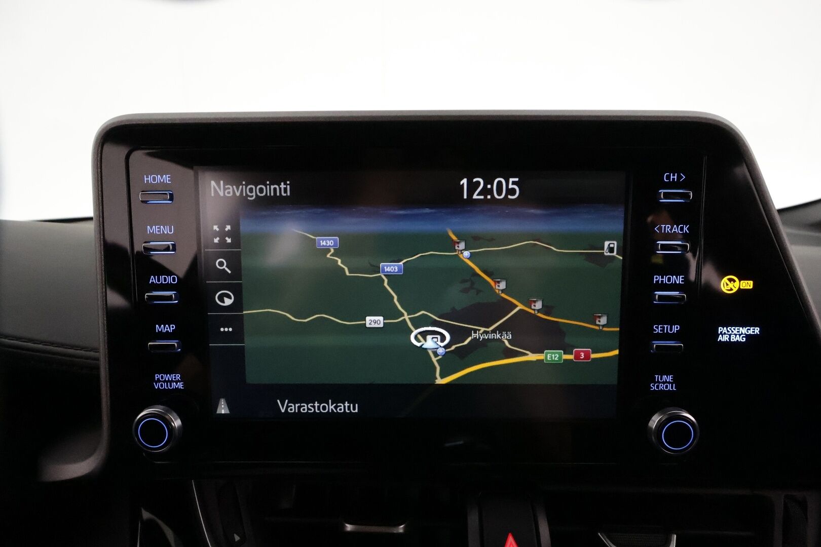 Toyota C-HR 2020 1,8 Hybrid Active **ACC / P.kamera / LED / Navi / KeylessGo / Apple&Android** - 1.Om Suomi-auto / Kahdet renkaat aluvanteilla