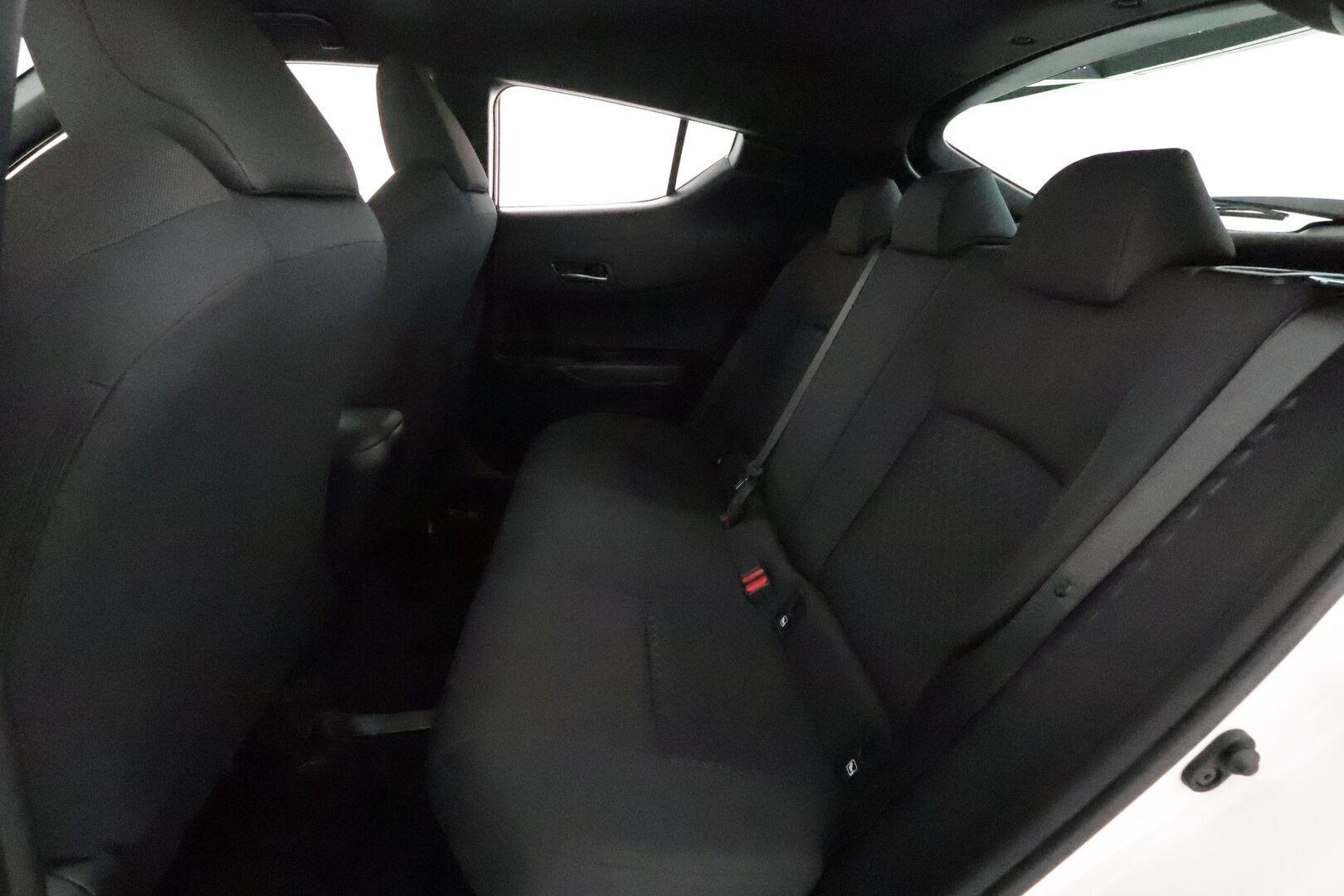 Toyota C-HR 2020 1,8 Hybrid Active **ACC / P.kamera / LED / Navi / KeylessGo / Apple&Android** - 1.Om Suomi-auto / Kahdet renkaat aluvanteilla