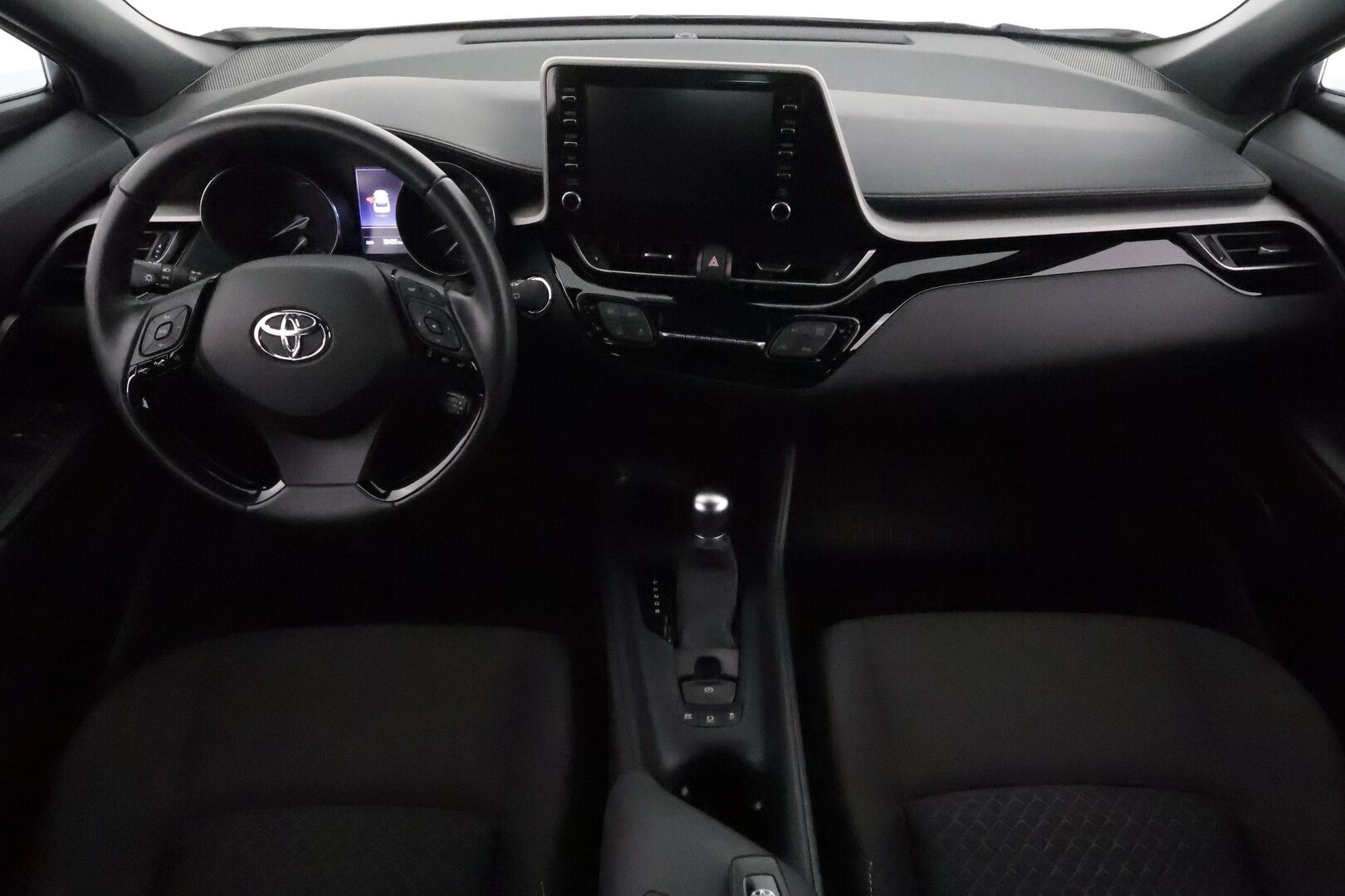 Toyota C-HR 2020 1,8 Hybrid Active **ACC / P.kamera / LED / Navi / KeylessGo / Apple&Android** - 1.Om Suomi-auto / Kahdet renkaat aluvanteilla