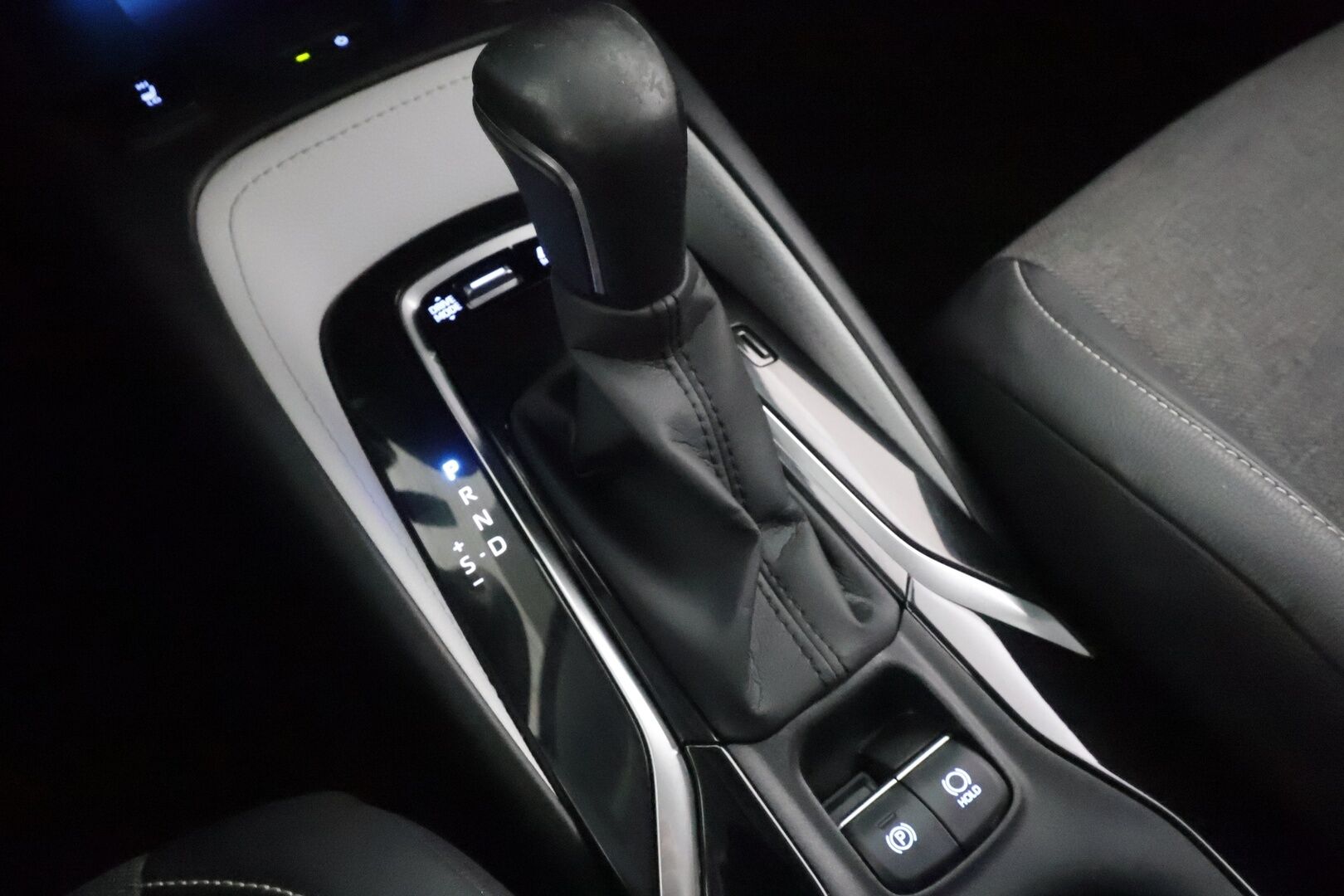 Toyota Corolla 2020 Touring Sports 2,0 Hybrid Style - | Koukku | Lohkolämmitin | ACC | LED | P.Kamera | Navi | Kaistavahti | Keyless | Suomi-auto | Kahdet renkaat |