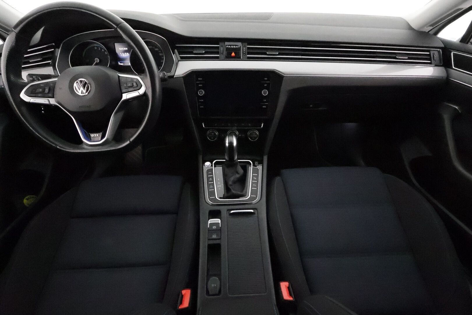 Volkswagen Passat 2020 Variant GTE Plug-In Hybrid 160 kW DSG **Webasto / Adapt.Vakkari / Matrix-LED / P.Kamera / Navi / Kaistavahti / Keyless** - Suomi-auto / Kahdet Renkaat