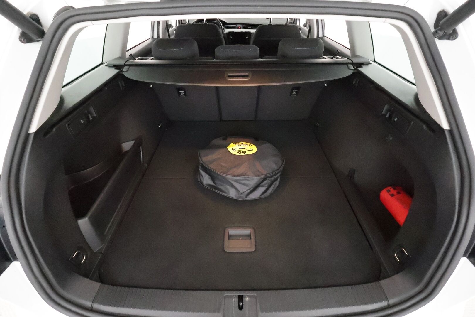 Volkswagen Passat 2020 Variant GTE Plug-In Hybrid 160 kW DSG **Webasto / Adapt.Vakkari / Matrix-LED / P.Kamera / Navi / Kaistavahti / Keyless** - Suomi-auto / Kahdet Renkaat