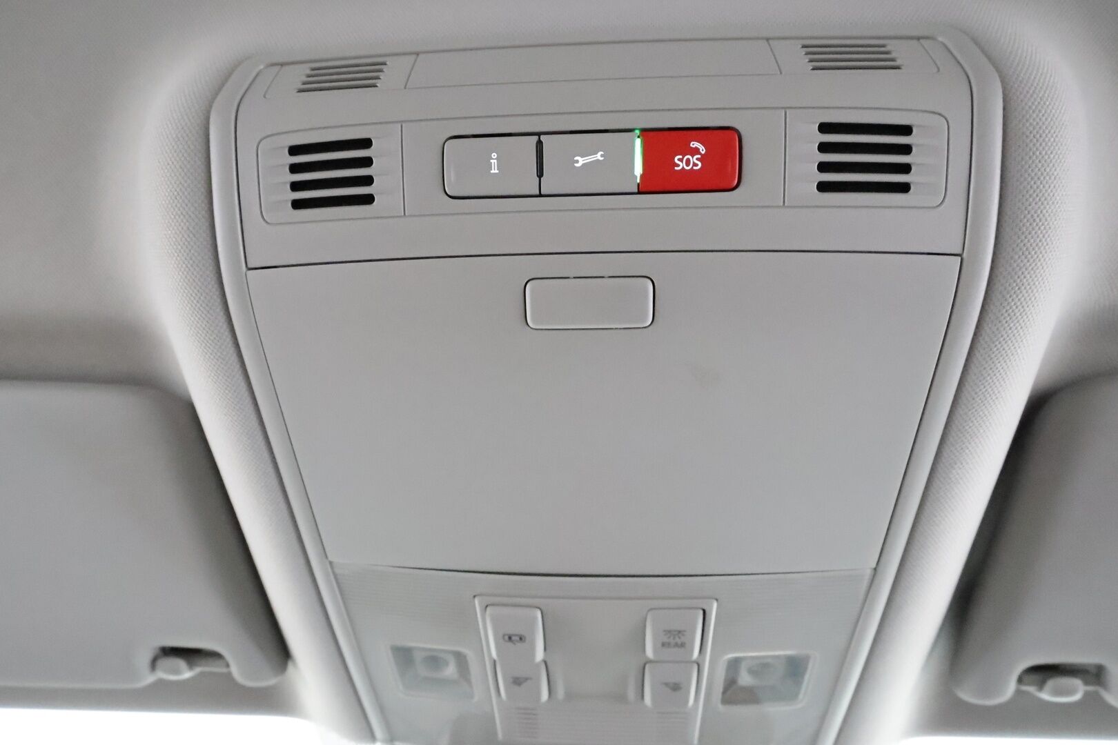 Volkswagen Passat 2020 Variant R-Line 1,5 TSI EVO 110 kW DSG * 1-om Suomi-auto / Webasto / ACC / P.kamera / Matrix-LED / Sähkökontti *