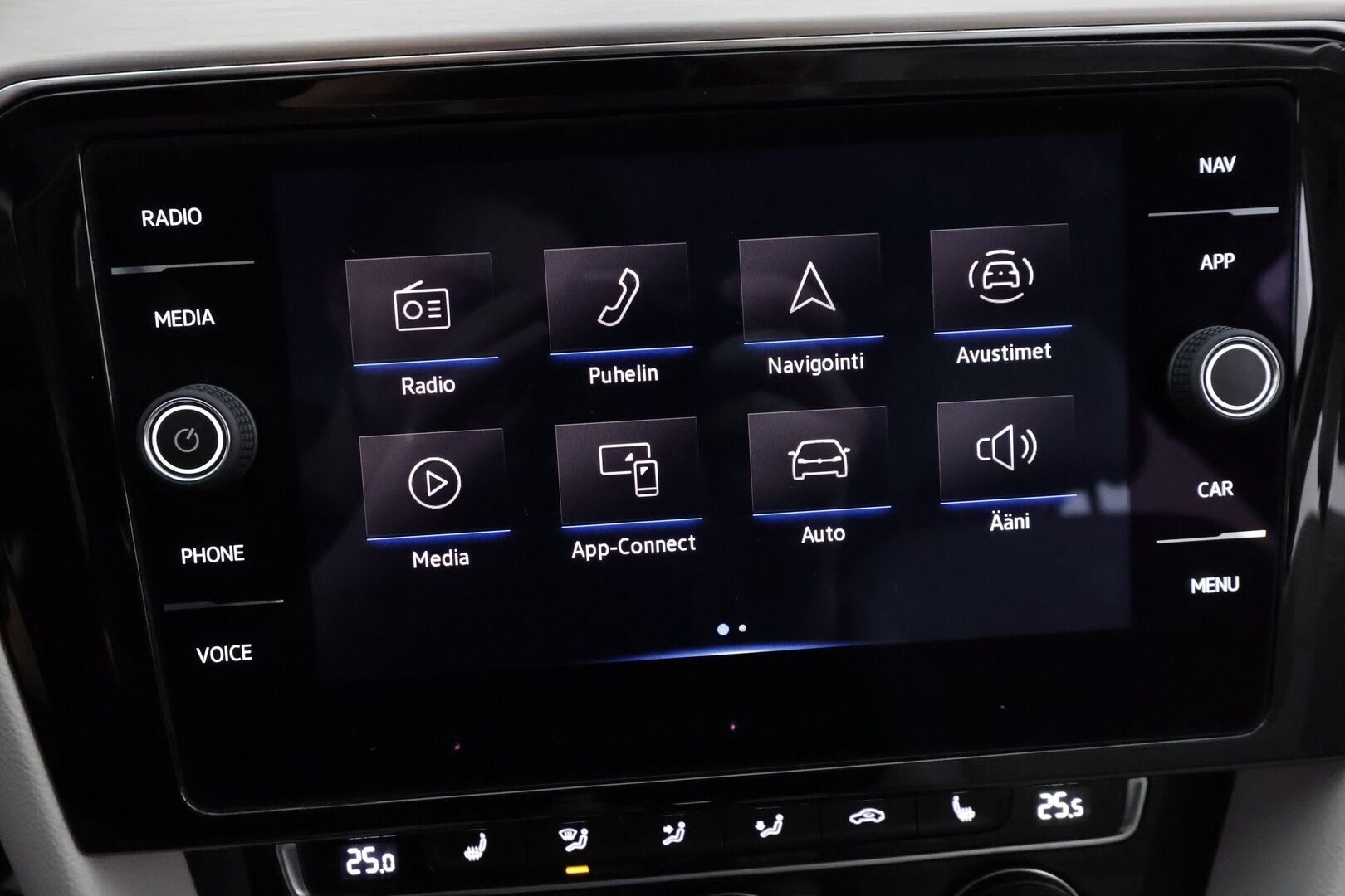 Volkswagen Passat 2020 Variant R-Line 1,5 TSI EVO 110 kW DSG * 1-om Suomi-auto / Webasto / ACC / P.kamera / Matrix-LED / Sähkökontti *