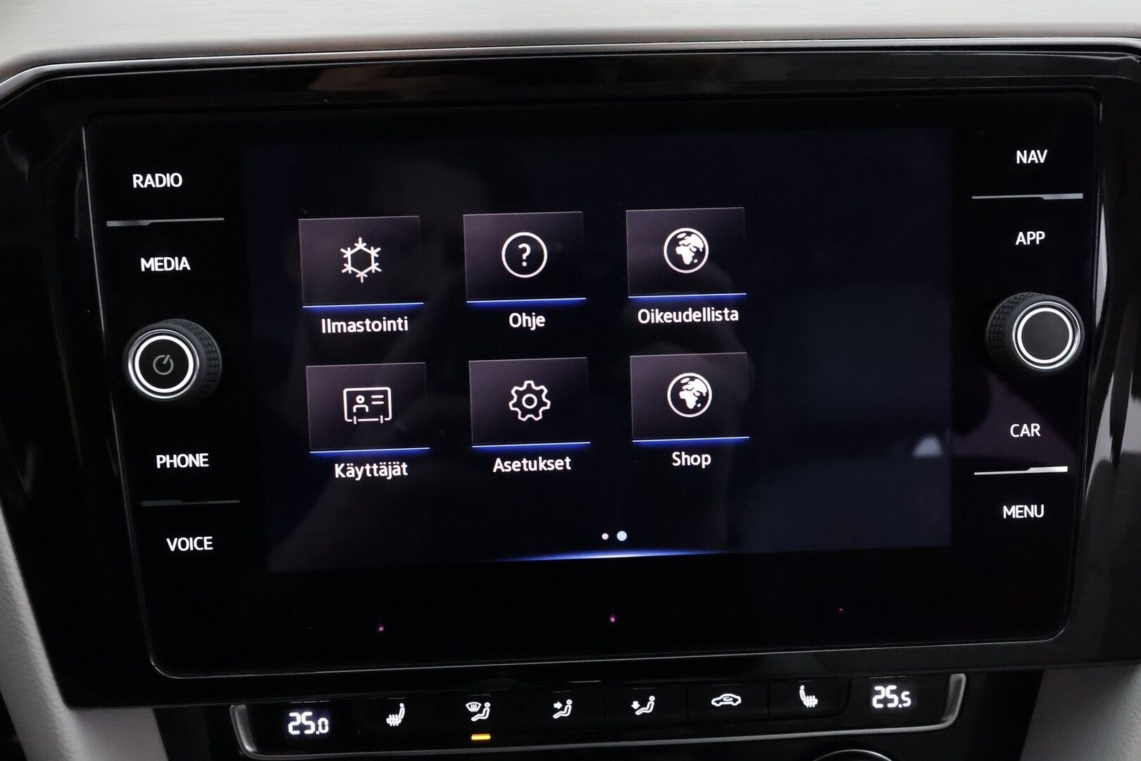 Volkswagen Passat 2020 Variant R-Line 1,5 TSI EVO 110 kW DSG * 1-om Suomi-auto / Webasto / ACC / P.kamera / Matrix-LED / Sähkökontti *