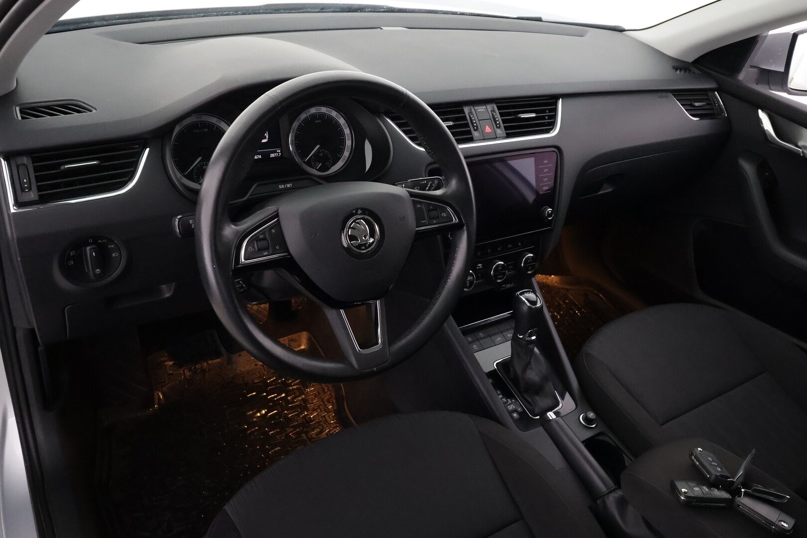 Skoda Octavia 2020 Combi 1,5 TSI Style BusinessLine DSG Autom. - Suomiauto / ACC / Webasto / Peruutuskamera / Vetokoukku / Navigointi