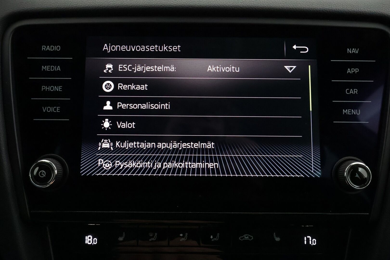 Skoda Octavia 2020 Combi 1,5 TSI Style BusinessLine DSG Autom. - Suomiauto / ACC / Webasto / Peruutuskamera / Vetokoukku / Navigointi