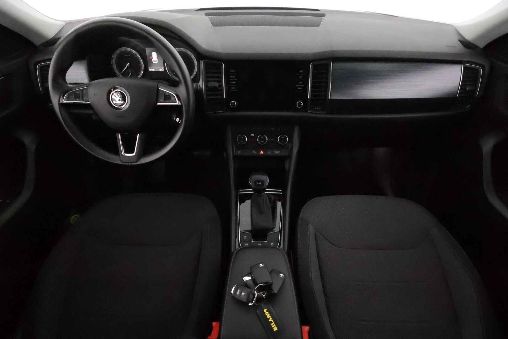 Skoda Kodiaq 2020 2,0 TDI 150 Ambition BusinessLine DSG Autom. **Adapt.vakkari / Webasto / LED / Navi / KeylessGo** - Suomi-auto / Kahdet renkaat aluvanteilla / Ratin lämmitin / Tuulilasin lämmitin / P.tutkat