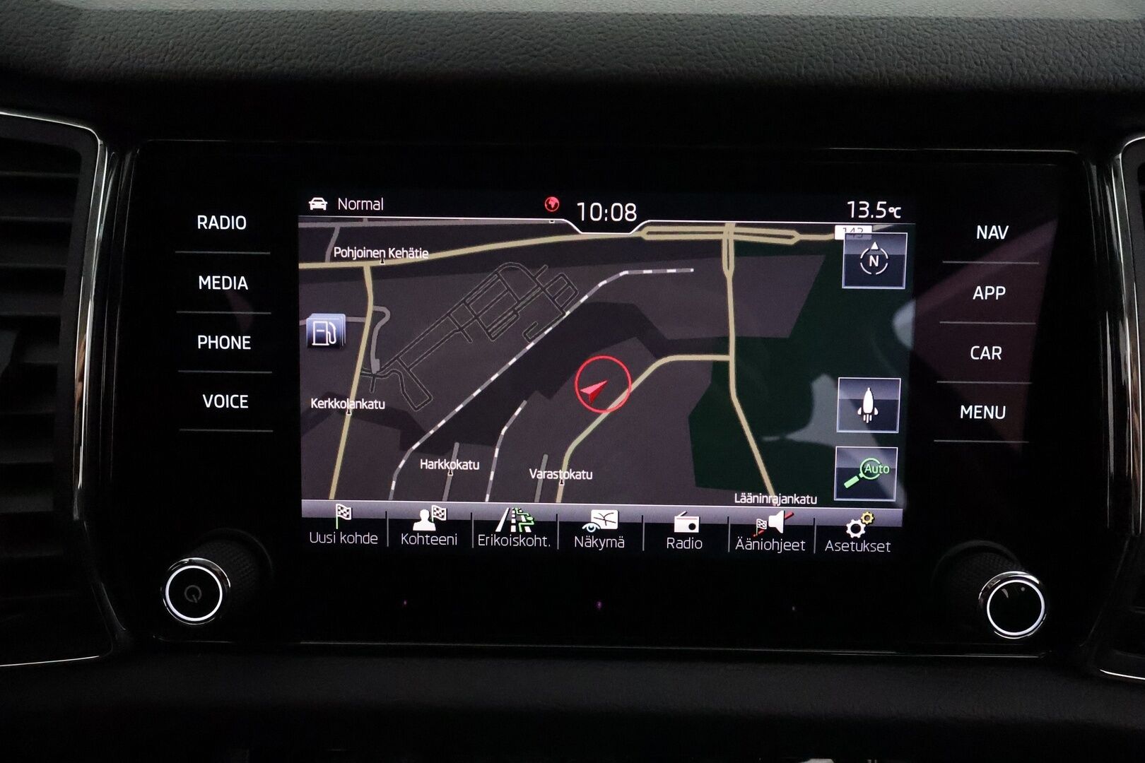 Skoda Kodiaq 2020 2,0 TDI 150 Ambition BusinessLine DSG Autom. **Adapt.vakkari / Webasto / LED / Navi / KeylessGo** - Suomi-auto / Kahdet renkaat aluvanteilla / Ratin lämmitin / Tuulilasin lämmitin / P.tutkat