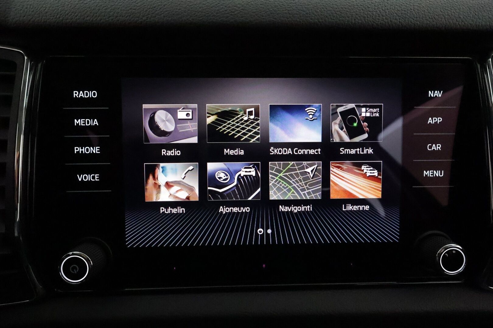 Skoda Kodiaq 2020 2,0 TDI 150 Ambition BusinessLine DSG Autom. **Adapt.vakkari / Webasto / LED / Navi / KeylessGo** - Suomi-auto / Kahdet renkaat aluvanteilla / Ratin lämmitin / Tuulilasin lämmitin / P.tutkat