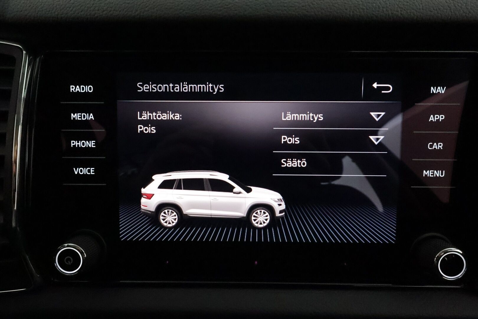Skoda Kodiaq 2020 2,0 TDI 150 Ambition BusinessLine DSG Autom. **Adapt.vakkari / Webasto / LED / Navi / KeylessGo** - Suomi-auto / Kahdet renkaat aluvanteilla / Ratin lämmitin / Tuulilasin lämmitin / P.tutkat