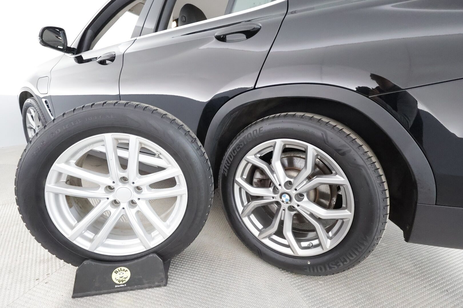 BMW X3 2020 G01 xDrive 30e A Business xLine ** 1.om Suomi-auto / P-Kamera / Sporttipenkit / Koukku / Vakkari / Navi / Puolinahat - 3,99 % KORKOTARJOUS TÄHÄN AUTOON - 