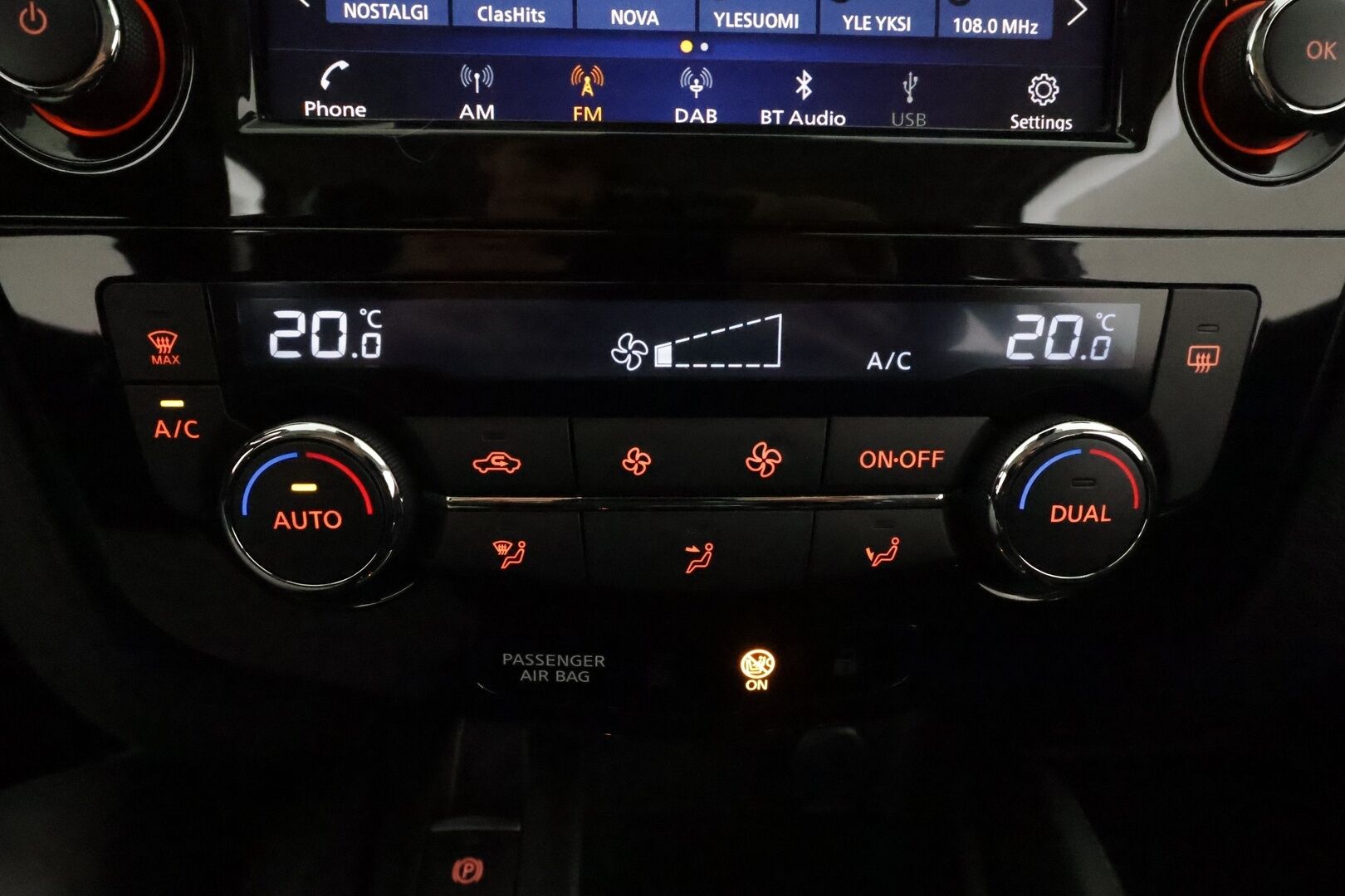 Nissan Qashqai 2020 DIG-T 160 Acenta 2WD DCT MY19 NEDC-BT *Suomi-auto / Vakkari / P.kamera / Apple&Android / Penkinlämmittimet* - Kahdet renkaat aluvanteilla