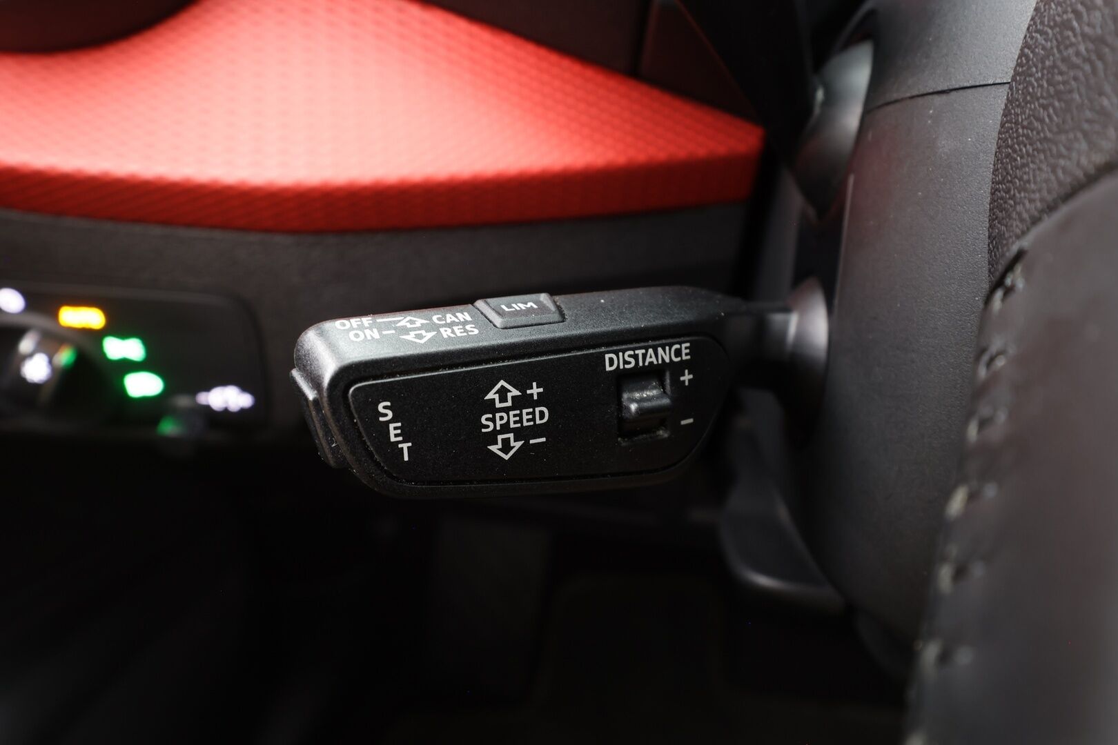 Audi Q2 2018 1,4 TFSI COD 110 kW S tronic - | ACC | Koukku | P.Tutkat | LED | Apple&Android | Kahdet Renkaat