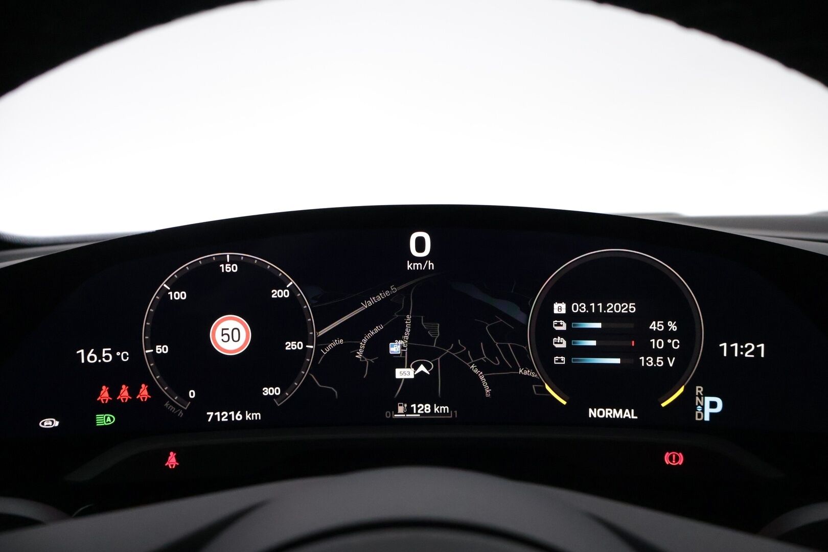 Porsche Taycan 2021 4S *ACC / Lämpöpumppu / Matkustajan näyttö / 14-suunt.ist. / Bose / Ilma-alusta / InnoDrive / Hiilikuitupaketti* - Hyvät Hankook kitkat / 2x Renkaat / Upea 1-omisteinen Suomi-auto!