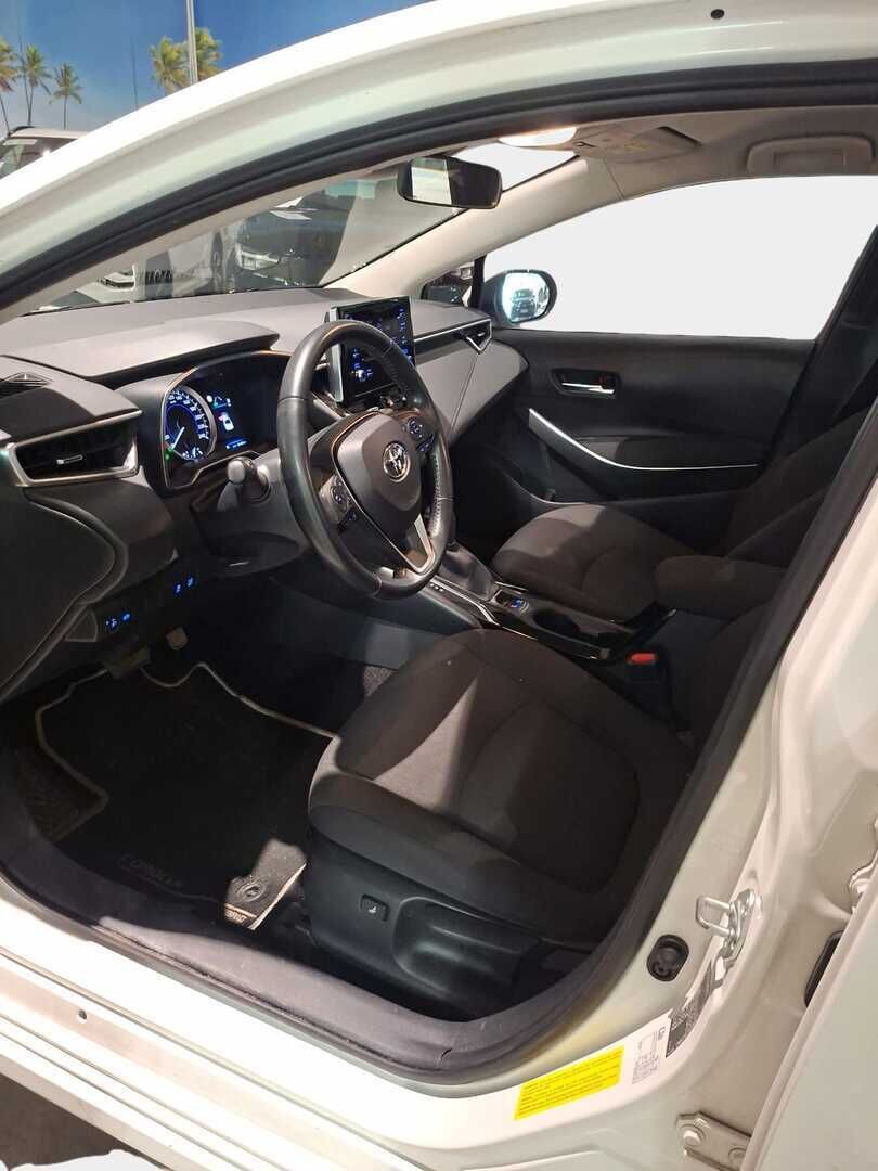 Toyota Corolla 2020 Sedan 1,8 Hybrid Life - | Suomi-Toyota | Merkkihuollot | Vakkari | 2x Hyvät Renkaat Aluilla | Autom.Pitkät | 