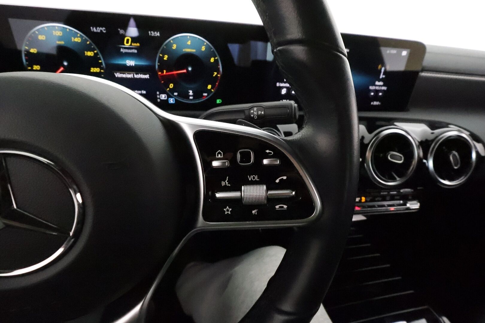Mercedes-Benz CLA 2020 220 4MATIC A Business Progressive *Widescreen / Navi / Kaistavahti / Sporttipenkit / LED High Performance / Lohko / P.kamera* - Suomi-auto / 2x vanteet