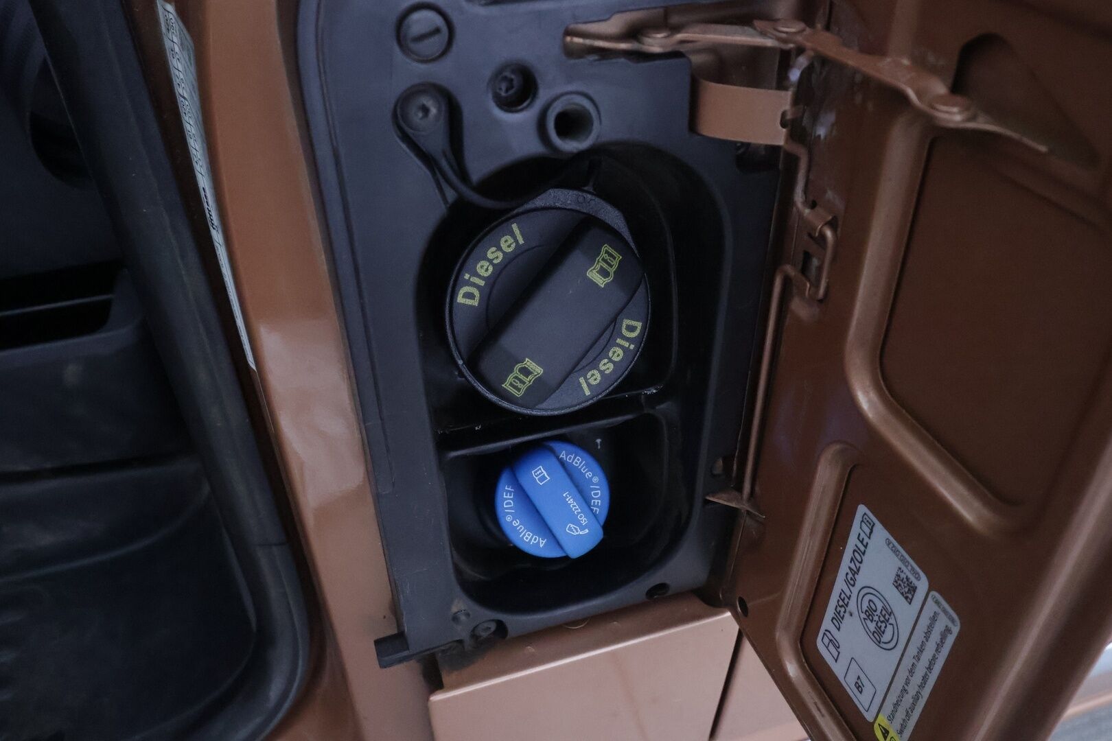 Volkswagen Transporter 2020 umpipakettiauto 2,0 TDI 110 kW 4Motion * Vakkari / Webasto / Koukku / LED / Apple&Android* - Suomi-auto / Kahdet renkaat