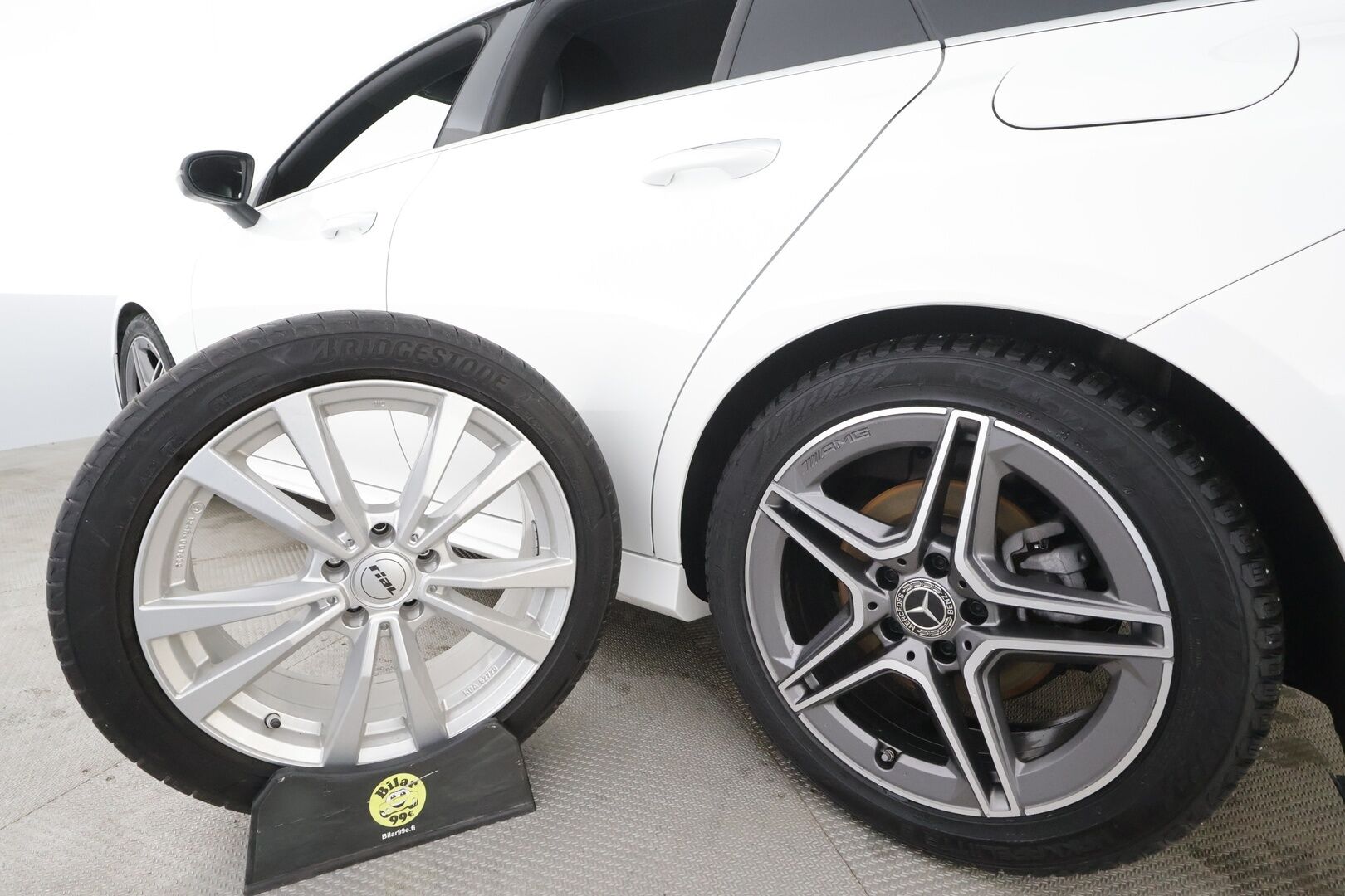 Mercedes-Benz CLA 2022 200 d 4MATIC A Shooting Brake Business AMG * Distronic / Webasto / Widescreen / Nahat / P.Kamera / Koukku / LED / Keyless * - 1-om Suomi-auto / Kahdet renkaat aluvanteilla