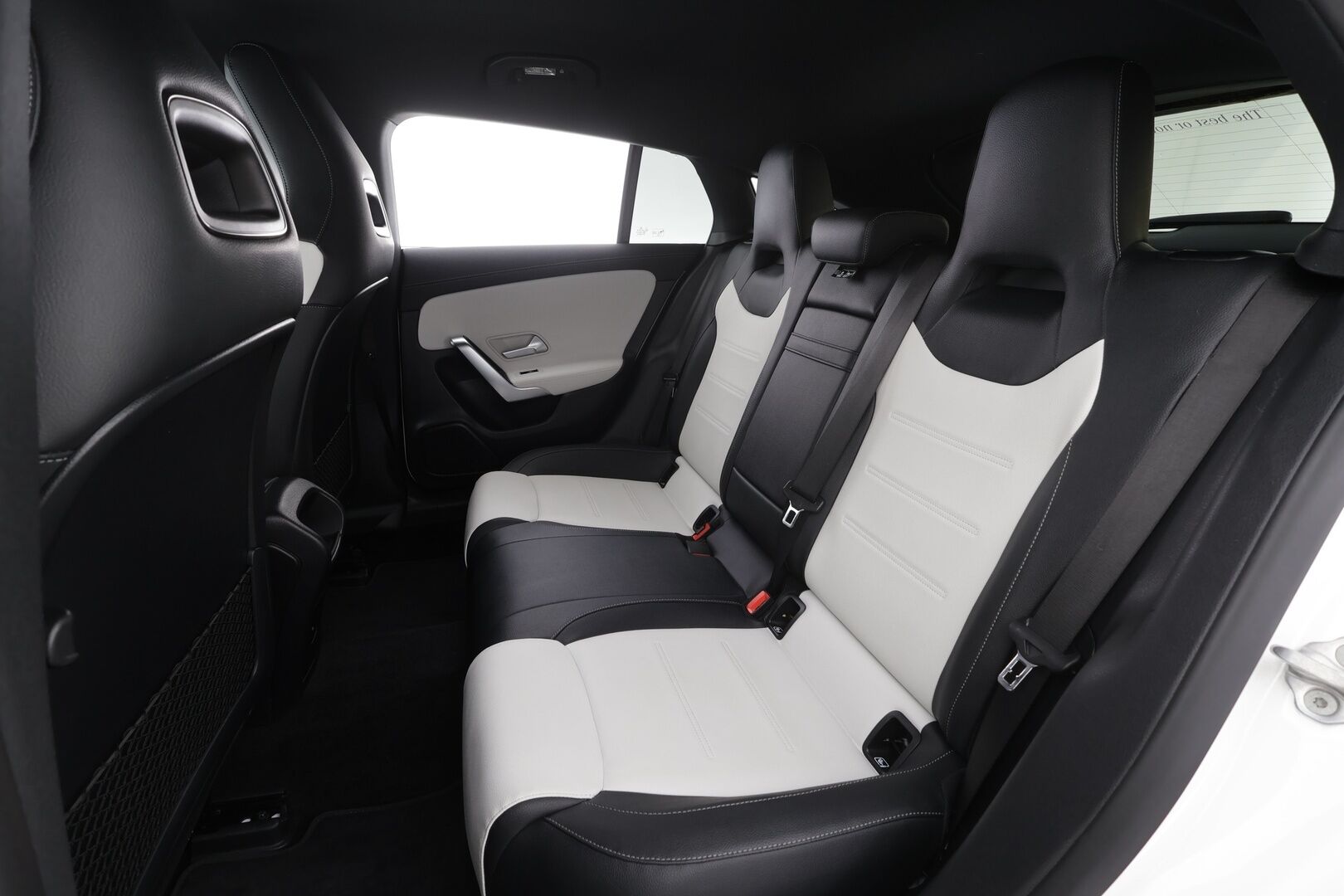 Mercedes-Benz CLA 2022 200 d 4MATIC A Shooting Brake Business AMG * Distronic / Webasto / Widescreen / P.Kamera / Koukku / LED / Keyless * - 1-om Suomi-auto / Kahdet renkaat aluvanteilla