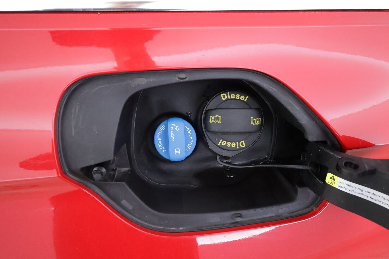 Volkswagen Passat 2022 Variant R-Line 2,0 TDI EVO SCR 110 kW DSG * ACC / Webasto / Koukku / IQ-Light / P.Kamera / Hierova Muistipenkki * - 1.Om suomi-auto / Kahdet Renkaat / Huippu varusteet