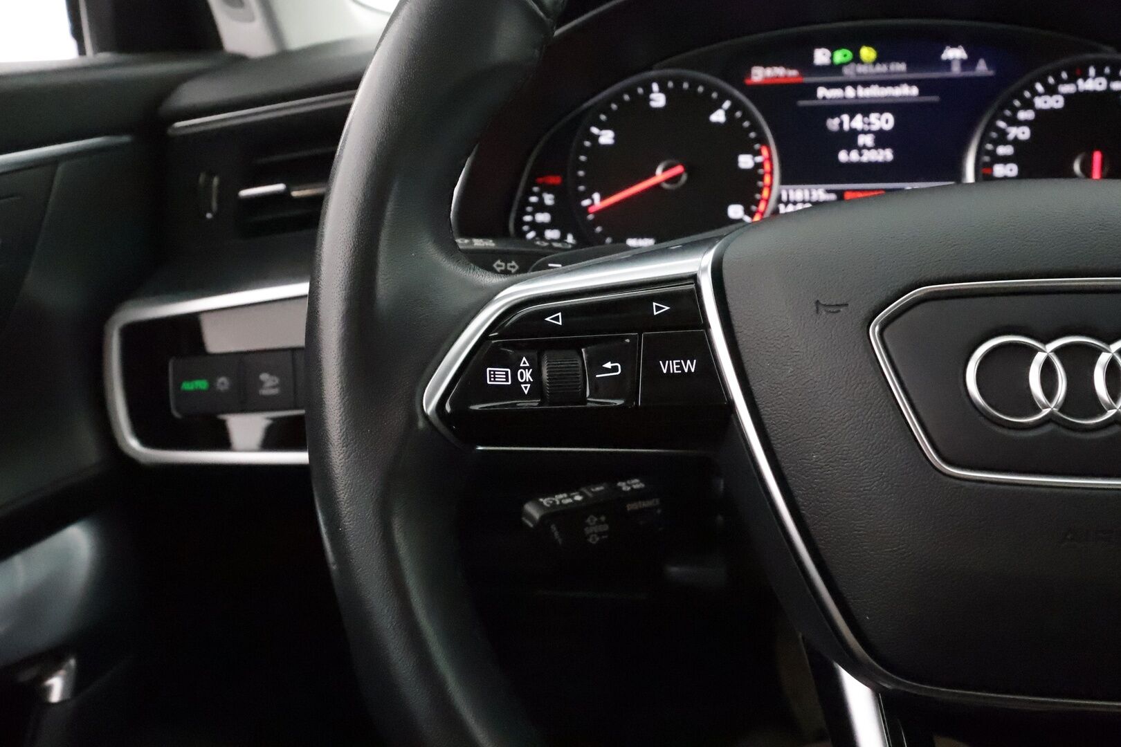 Audi A6 2022 Avant Business 40 TDI MHEV quattro S tronic ** Webasto / Adapt.Vakkari / Matrix-LED / P.Kamera / Sporttipenkit / Navi ** - 3,99 % KORKOTARJOUS TÄHÄN AUTOON - 2-Omisteinen Suomi-auto / Kahdet Renkaat