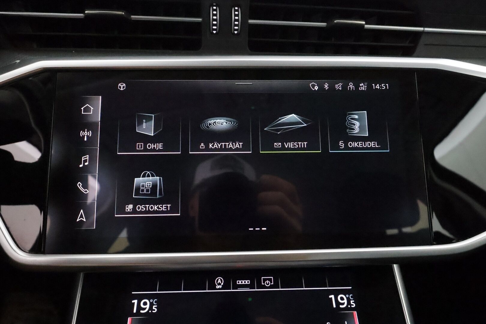 Audi A6 2022 Avant Business 40 TDI MHEV quattro S tronic ** Webasto / Adapt.Vakkari / Matrix-LED / P.Kamera / Sporttipenkit / Navi ** - 3,99 % KORKOTARJOUS TÄHÄN AUTOON - 2-Omisteinen Suomi-auto / Kahdet Renkaat