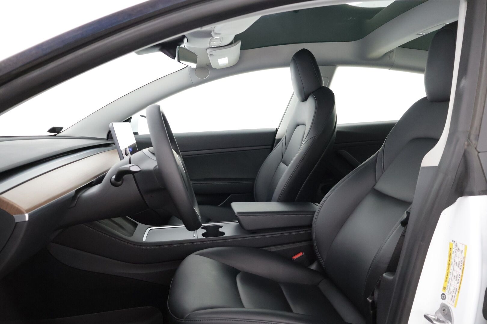 Tesla Model 3 2021 Standard Range Plus * Autopilot / Premium Audio / Panorama / P.kamera / Kaistavahti / Navi / ILP / * - Siisti Tesla super pienillä kilometreillä!