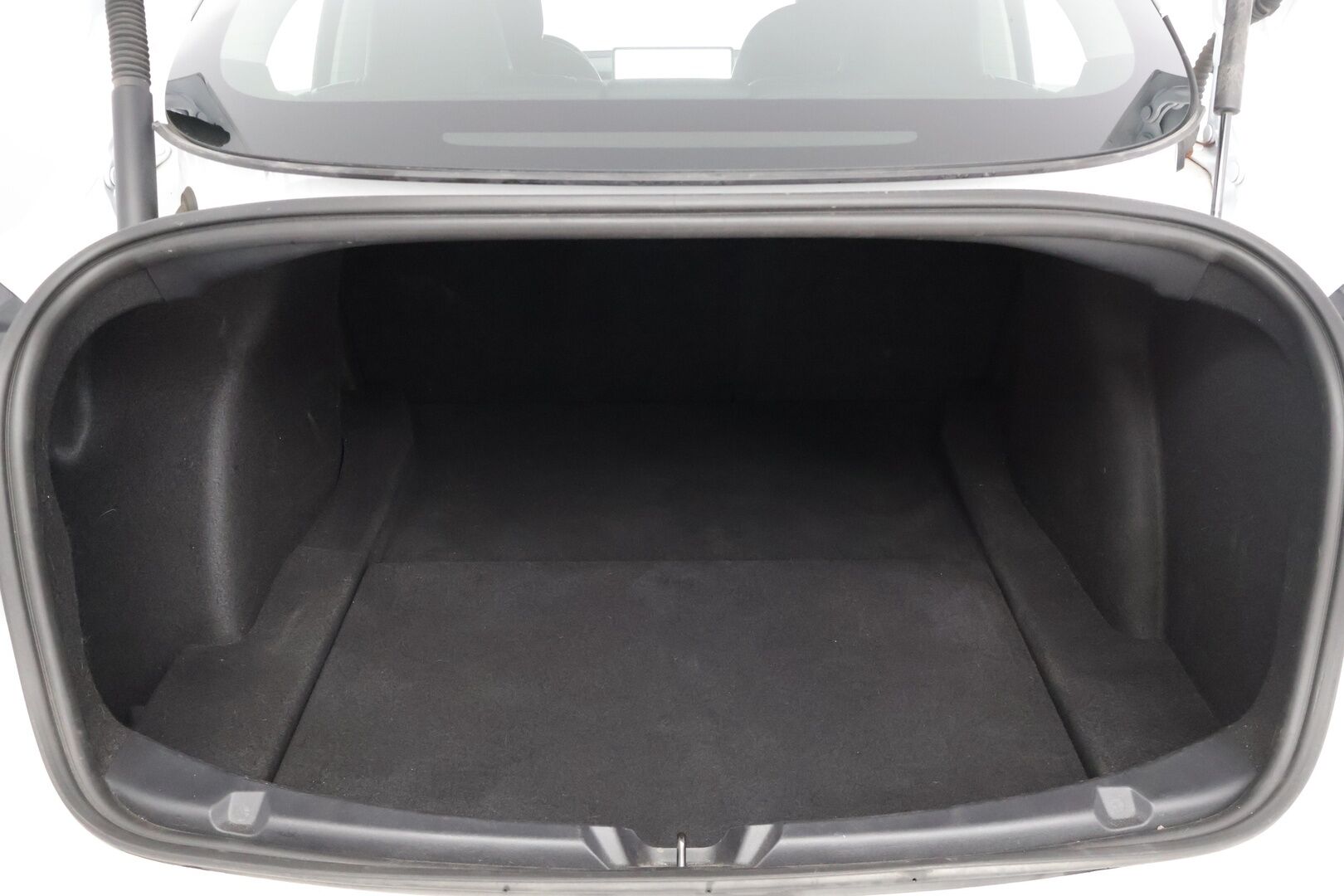 Tesla Model 3 2021 Standard Range Plus * Autopilot / Premium Audio / Panorama / P.kamera / Kaistavahti / Navi / ILP / * - Siisti Tesla super pienillä kilometreillä!
