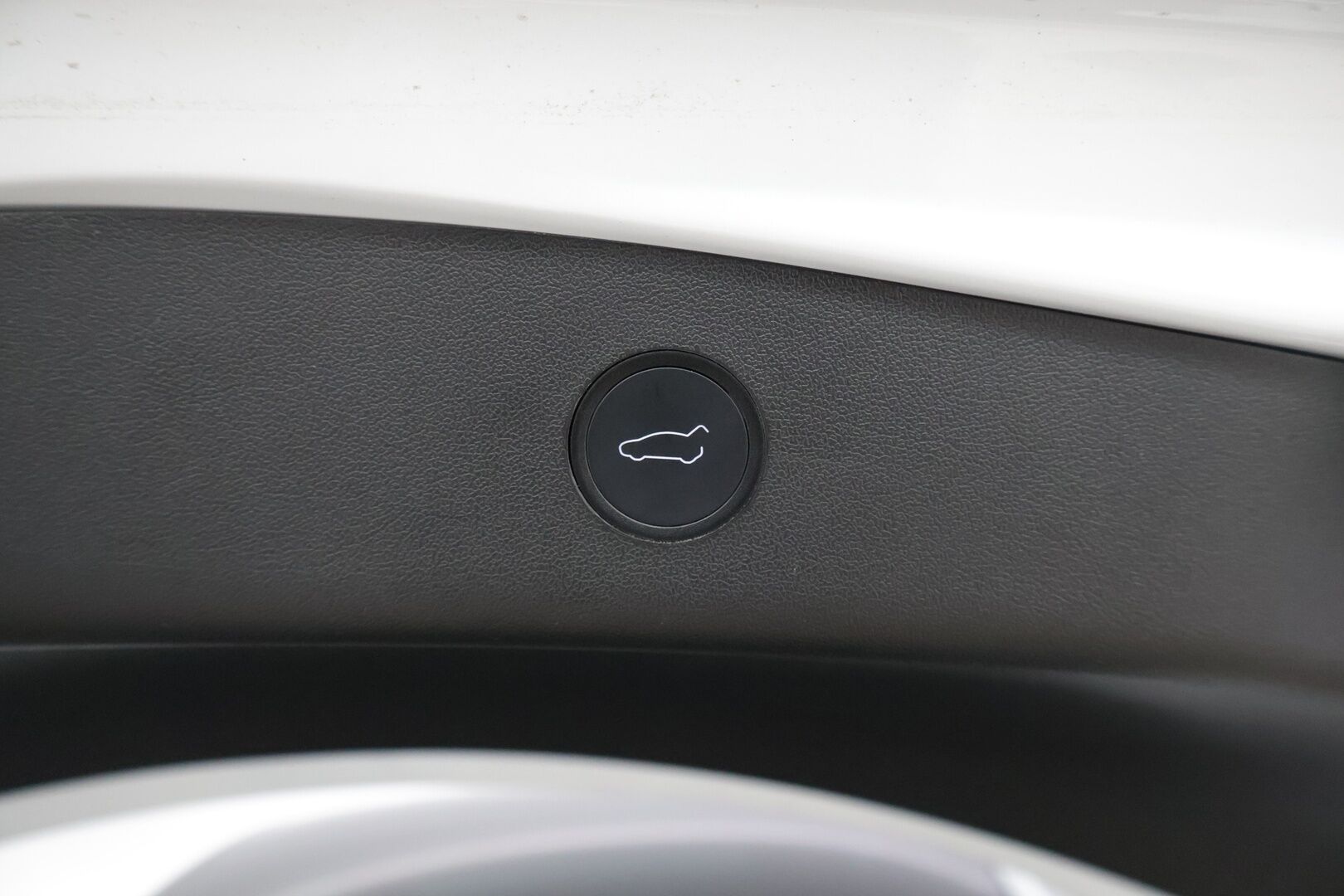 Tesla Model 3 2021 Standard Range Plus * Autopilot / Premium Audio / Panorama / P.kamera / Kaistavahti / Navi / ILP / * - Siisti Tesla super pienillä kilometreillä!