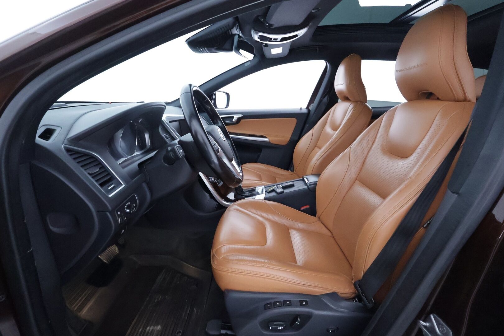 Volvo XC60 2016 D4 AWD Summum aut **Facelift / Adapt. vakkari / Panorama / Webasto / Koukku / P.kamera / Keyless / Muistipenkki**