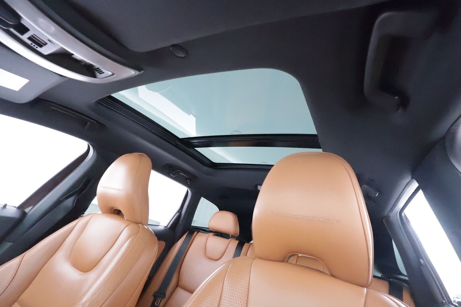 Volvo XC60 2016 D4 AWD Summum aut **Facelift / Adapt. vakkari / Panorama / Webasto / Koukku / P.kamera / Keyless / Muistipenkki**