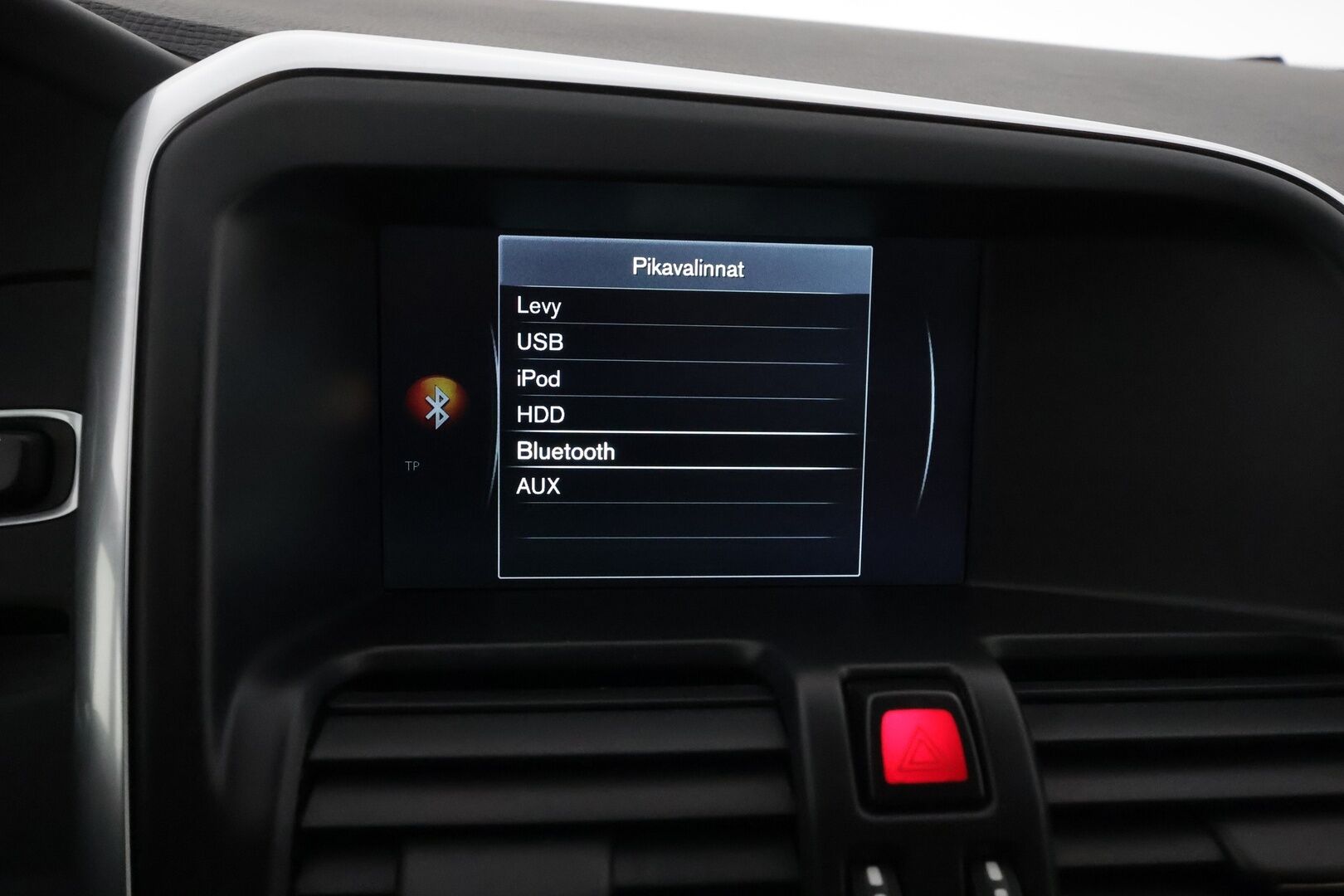 Volvo XC60 2016 D4 AWD Summum aut **Facelift / Adapt. vakkari / Panorama / Webasto / Koukku / P.kamera / Keyless / Muistipenkki**