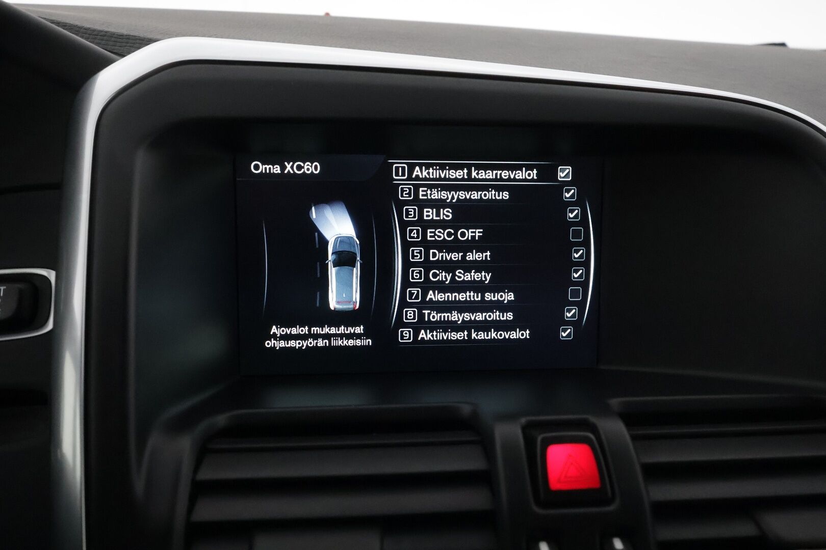 Volvo XC60 2016 D4 AWD Summum aut **Facelift / Adapt. vakkari / Panorama / Webasto / Koukku / P.kamera / Keyless / Muistipenkki**