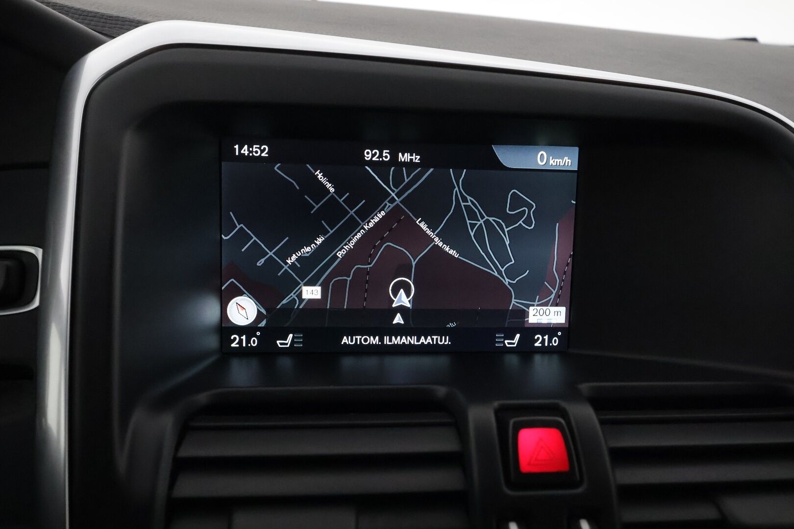 Volvo XC60 2016 D4 AWD Summum aut **Facelift / Adapt. vakkari / Panorama / Webasto / Koukku / P.kamera / Keyless / Muistipenkki**