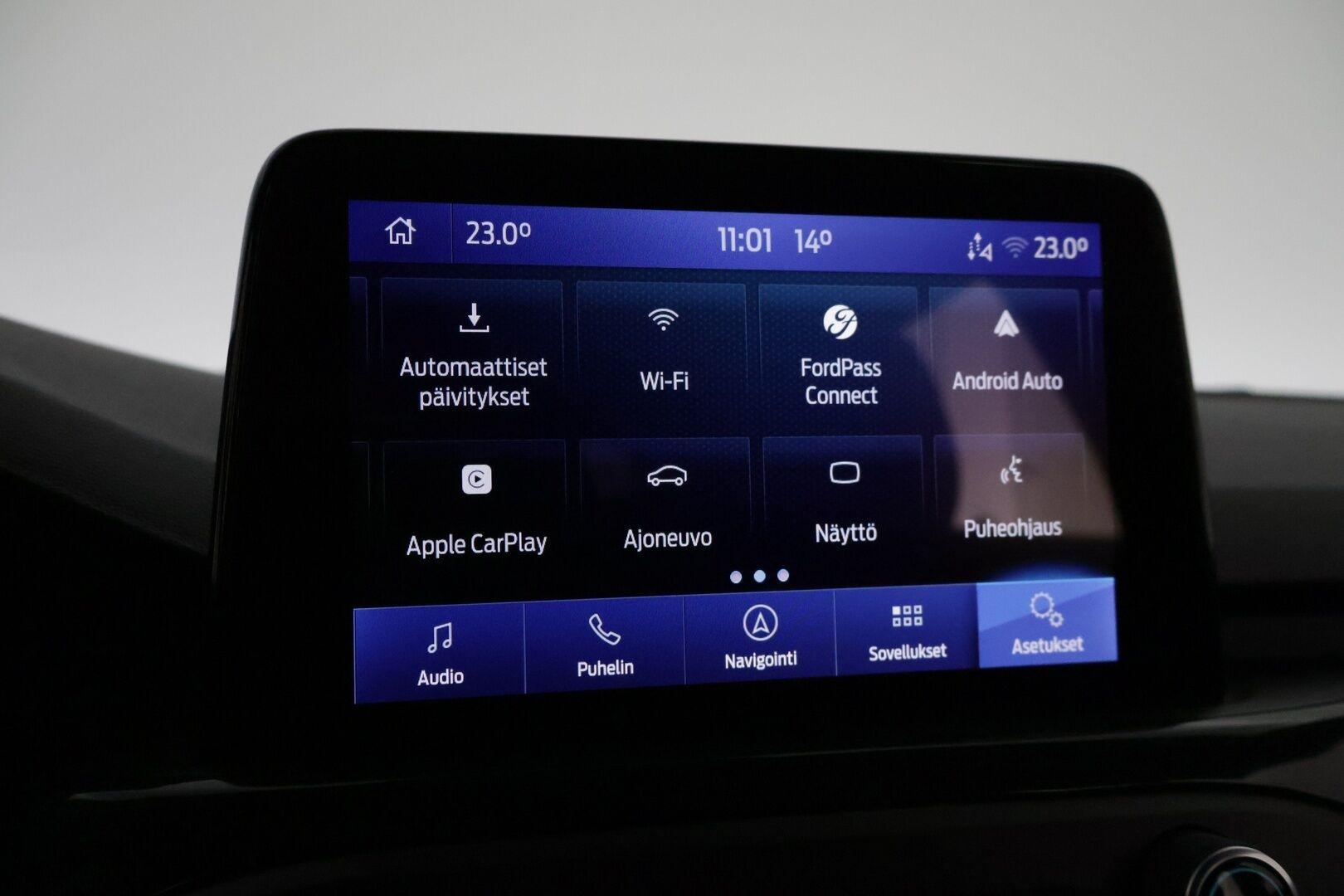 Ford Focus 2022 1,0 EcoBoost 125hv A8 ST-Line Wagon *Suomi-auto / Webasto / Navi / Digimittaristo / P.Kamera / Koukku* - Kahdet renkaat ja vanteet!