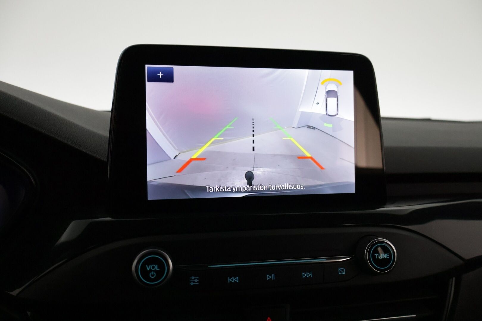 Ford Focus 2022 1,0 EcoBoost 125hv A8 ST-Line Wagon *Suomi-auto / Webasto / Navi / Digimittaristo / P.Kamera / Koukku* - Kahdet renkaat ja vanteet!