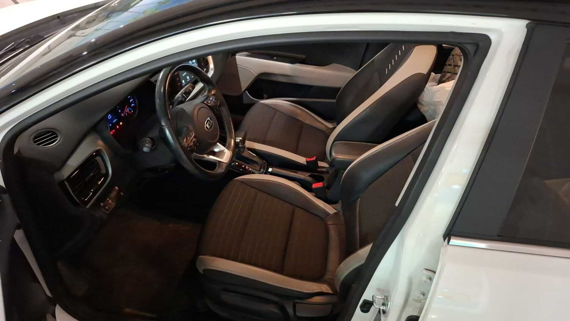 Kia Stonic 2020 1,0 T-GDI ISG 120hv EX DCT **Kamera / Lohko / Merkkihuollettu / Ratinlämmitin** - Merkkiliikkeen huoltohistoria