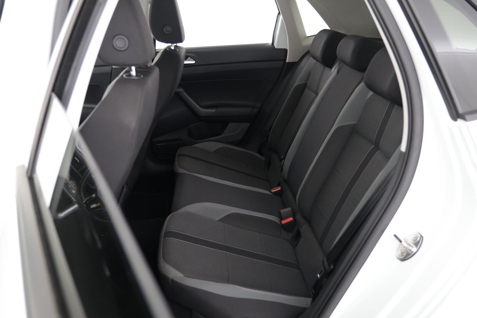 Volkswagen Polo 2020 R-Line 1,0 TSI 70 kW DSG-automaatti - | P-kamera | ACC | Digimittaristo | 