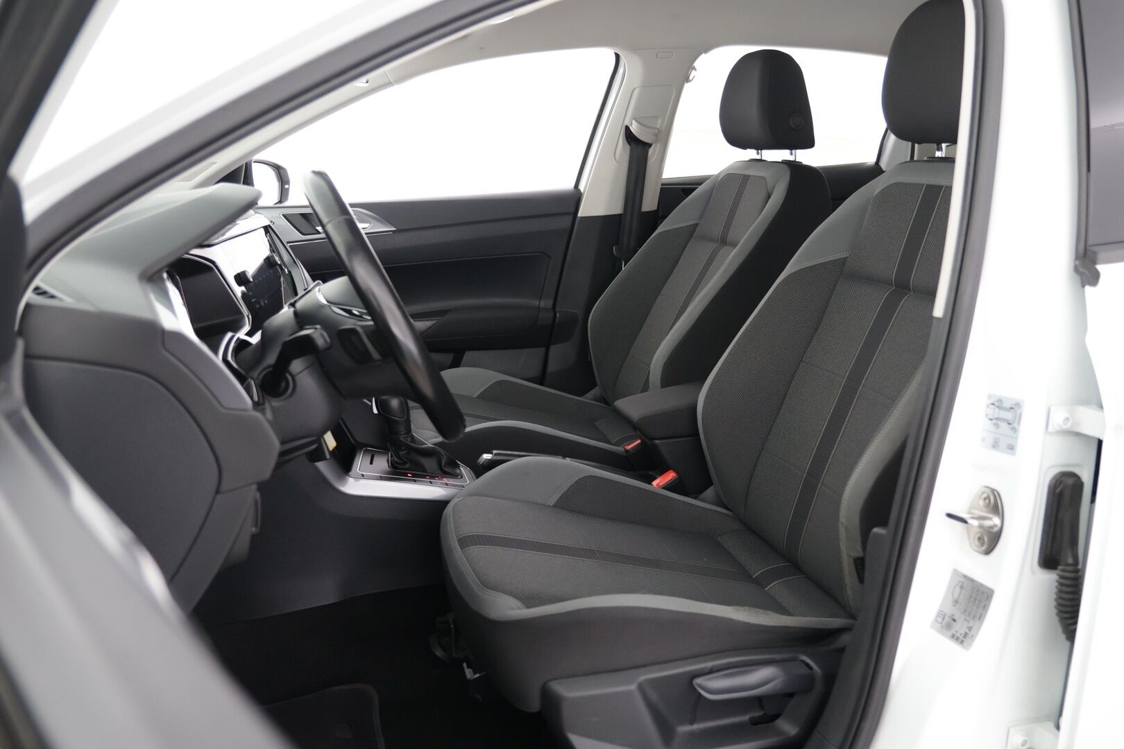 Volkswagen Polo 2020 R-Line 1,0 TSI 70 kW DSG-automaatti - | P-kamera | ACC | Digimittaristo | 