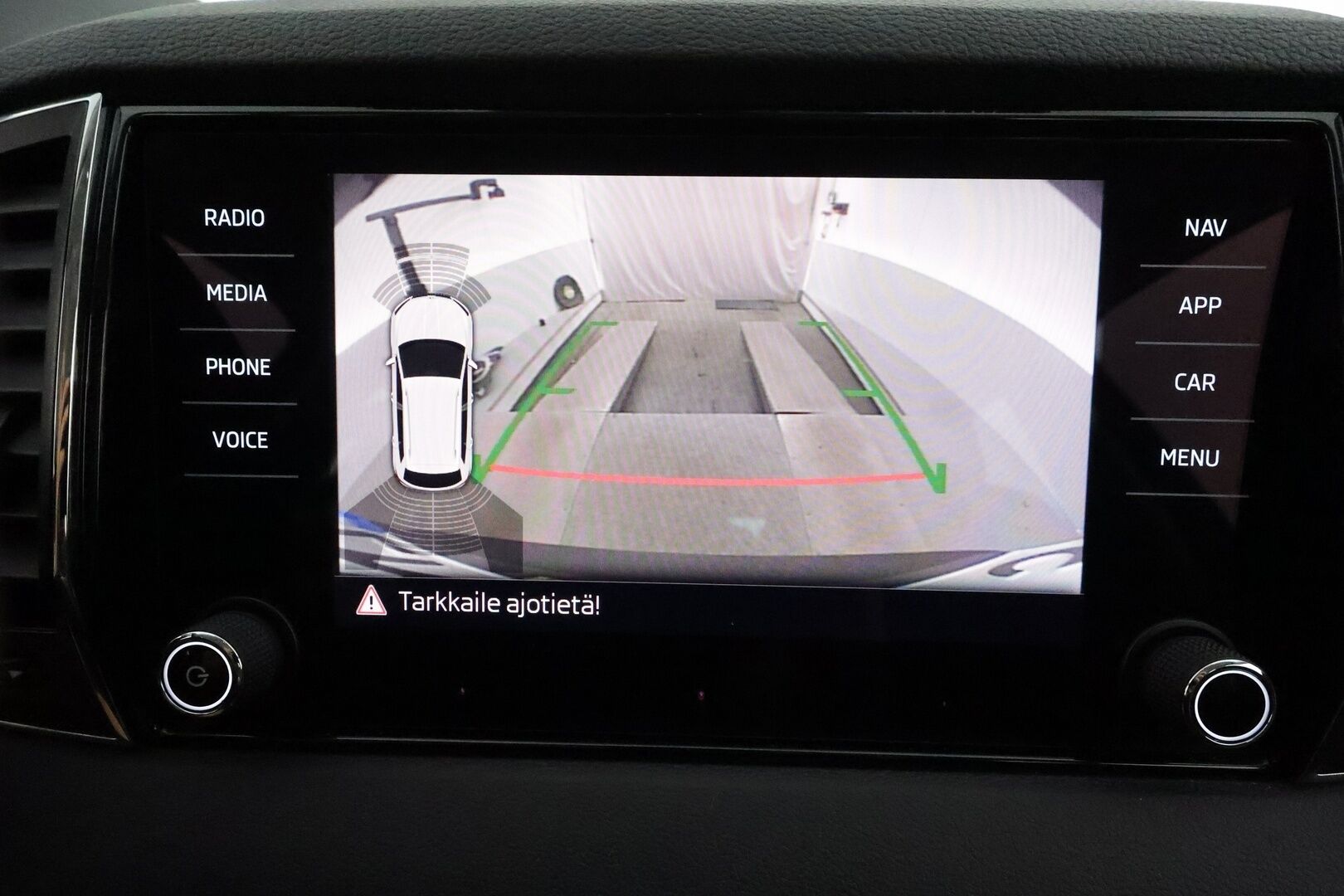 Skoda Karoq 2020 1,5 TSI Style BusinessLine DSG **Webasto / Adapt.Vakkari / LED-valot / Muistipenkki / Navi / Kaistavahti / Keyless** - 1-om Suomi-auto / Kahdet Renkaat / Merkkihuollettu!