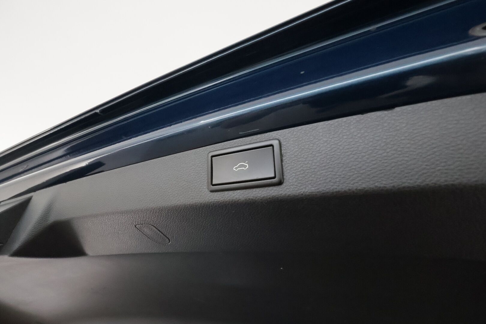 Skoda Karoq 2020 1,5 TSI Style BusinessLine DSG **Webasto / Adapt.Vakkari / LED-valot / Muistipenkki / Navi / Kaistavahti / Keyless** - 1-om Suomi-auto / Kahdet Renkaat / Merkkihuollettu!