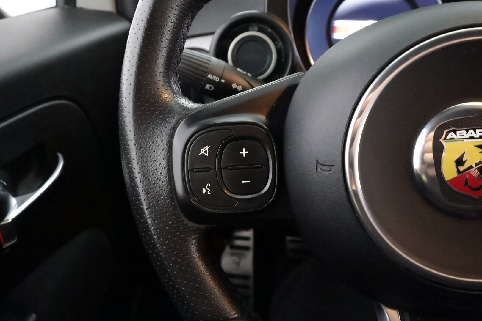 FIAT-ABARTH 500 2019 Abarth 595 Pista