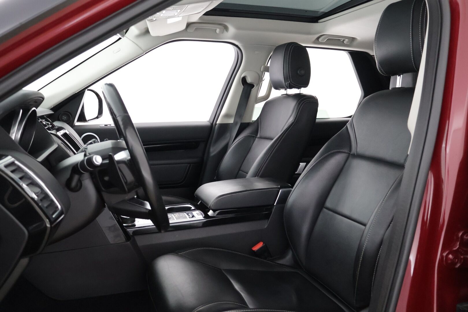 Land Rover Discovery 2017 2,0 Td4 SE Aut * 7-P / Nahkasisusta / P-Kamera / Panorama / Vetokoukku * - HULLUT AVAJAISHULINAT KORKOTARJOUS 3,29 %