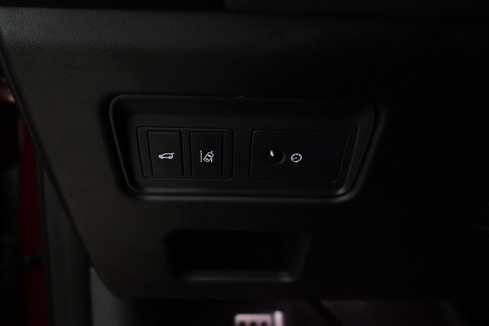 Land Rover Discovery 2017 2,0 Td4 SE Aut * 7-P / Nahkasisusta / P-Kamera / Panorama / Vetokoukku * - HULLUT AVAJAISHULINAT KORKOTARJOUS 3,29 %