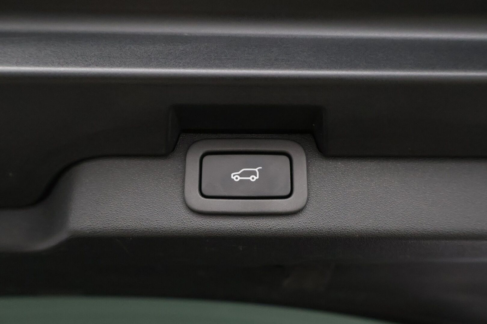 Land Rover Discovery 2017 2,0 Td4 SE Aut * 7-P / Nahkasisusta / P-Kamera / Panorama / Vetokoukku * - HULLUT AVAJAISHULINAT KORKOTARJOUS 3,29 %